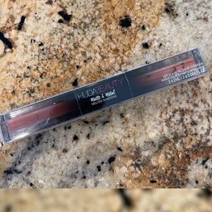 Huda beauty melted eyeshadow
